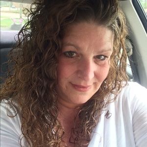 Meet your Posher, Pamela