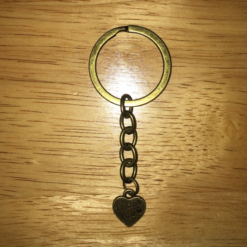 🔑 5 NWOT KEY RINGS! 🔑 - Picture 6 of 8