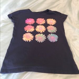 Grey Tee w sparkling Gerbera Daisies