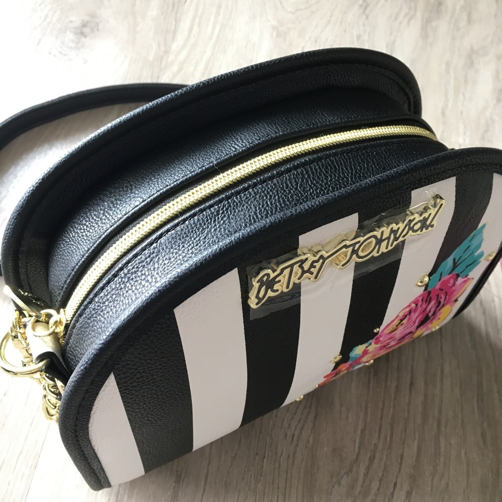 🚫SOLD🚫 Betsey Johnson Striped Rose Purse - Picture 5 of 6