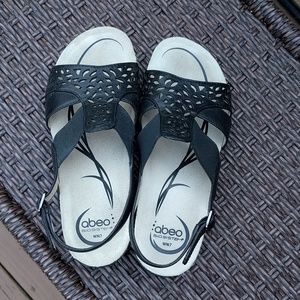 Like New Abeo Bria Comfort Sandals
