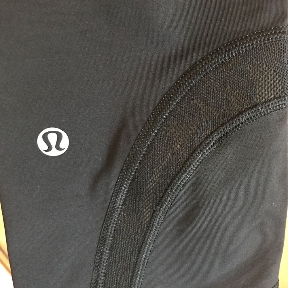 Lululemon Leggings w Lace Detailing