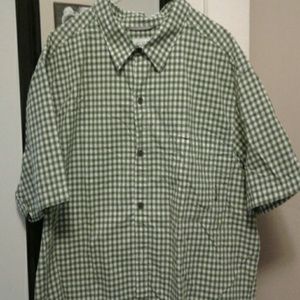 Men's short sleeve button down