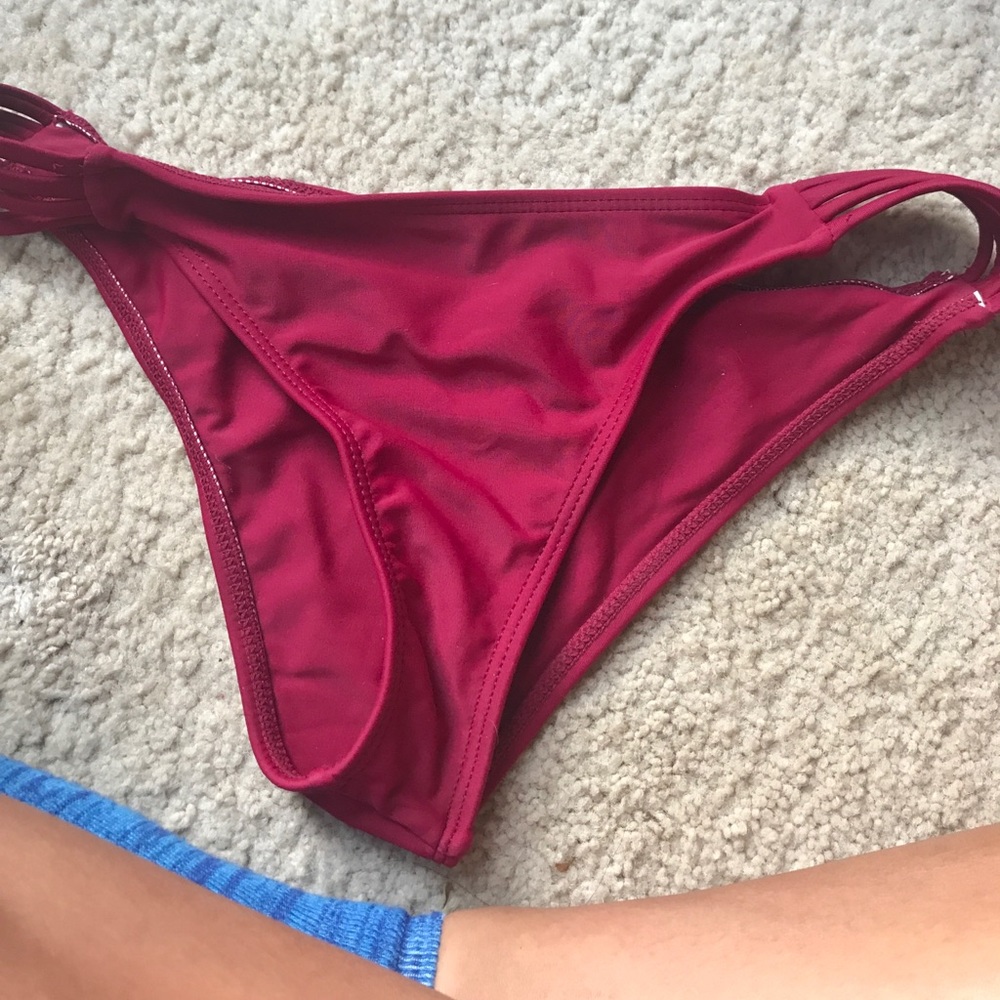 Swimsuit bottoms