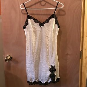 Victoria's Secret Black & White Lingerie/Pajama