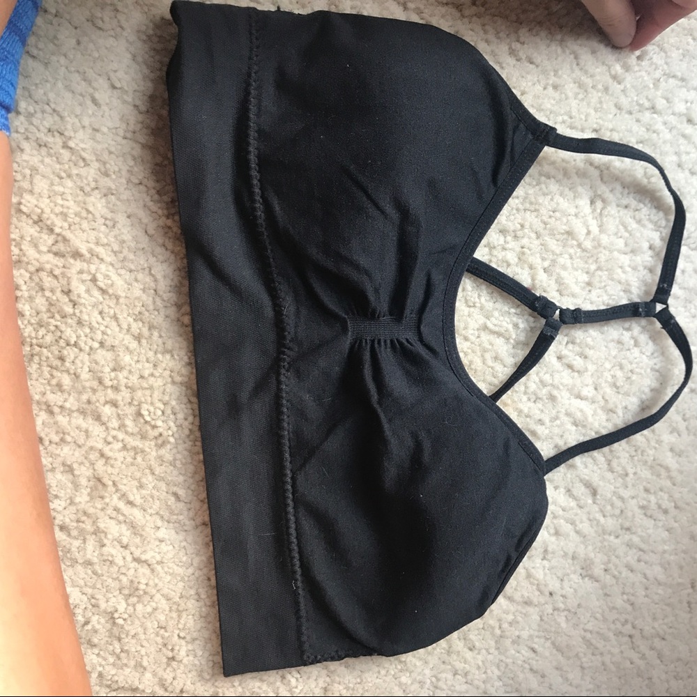 Sports bra