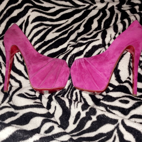 Christian Louboutin Pumps 36 1/2 - Picture 2 of 4