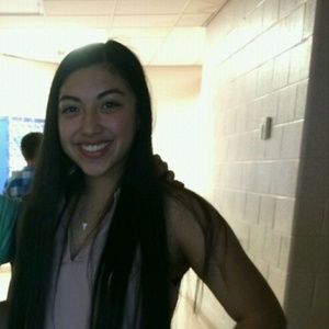 Meet your Posher, Mia