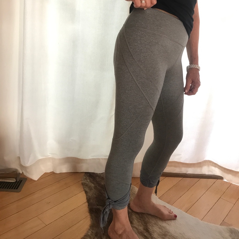lululemon yoga crops