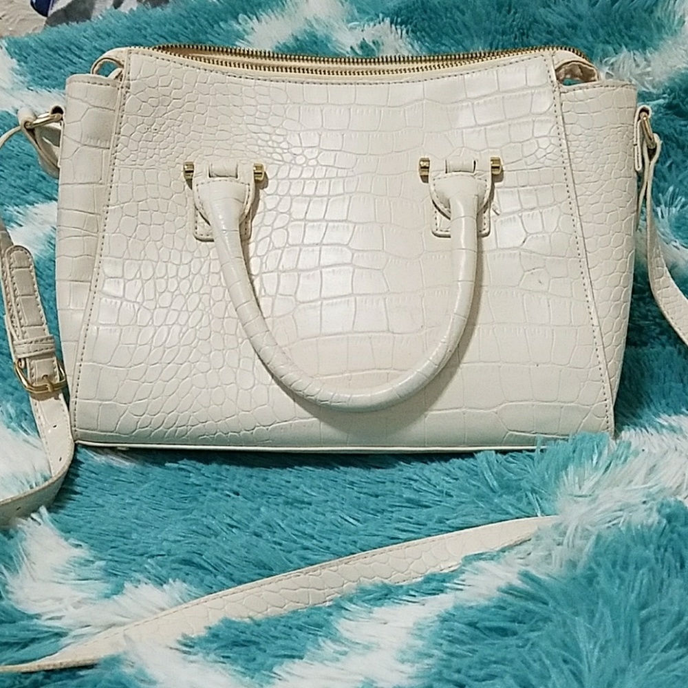 Cream/Ivory Crossbody/Handbag