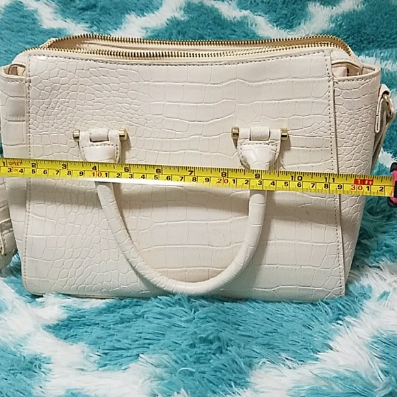 Cream/Ivory Crossbody/Handbag - Picture 4 of 5