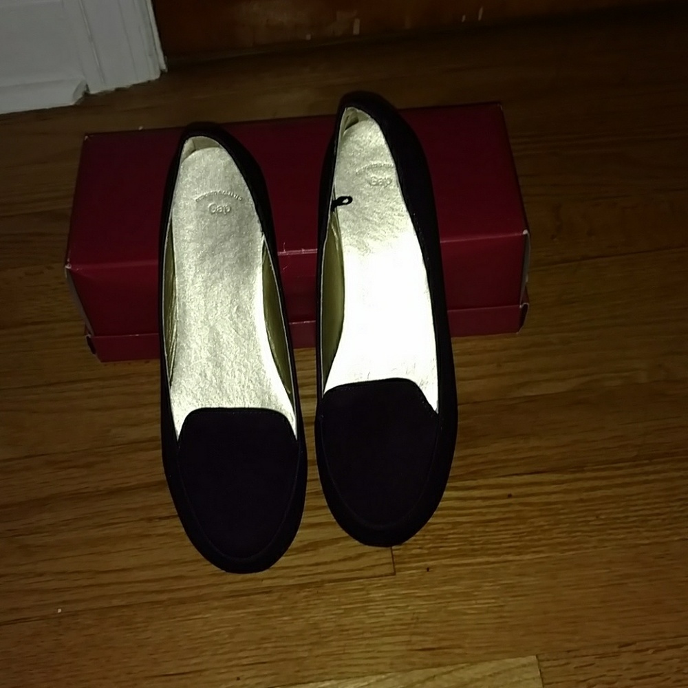 Gap flats - size 8