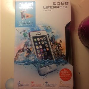 Life proof case for IPhone 6