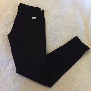 Black skinny jeans