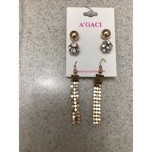 Three pairs of earring set.