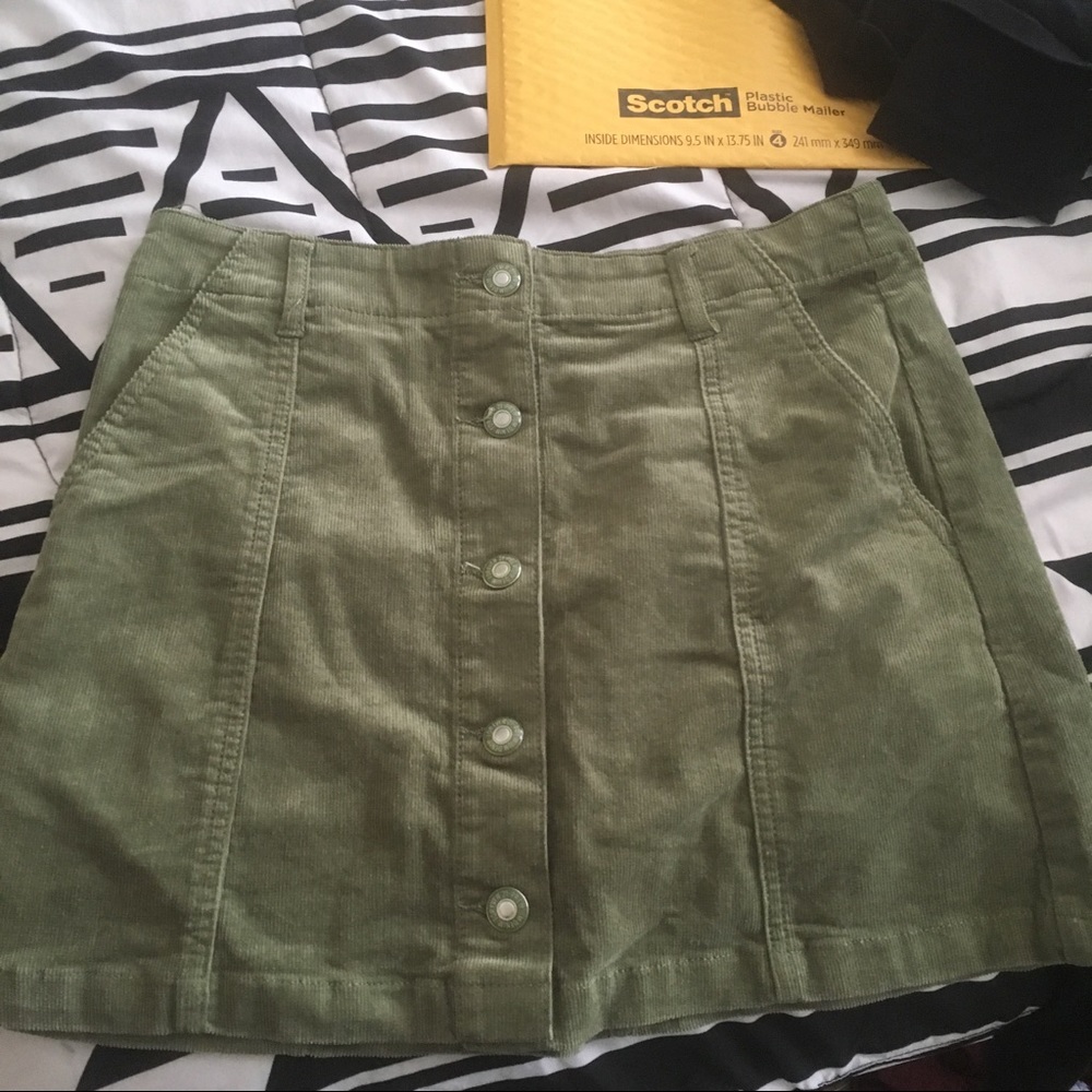 mini skirt