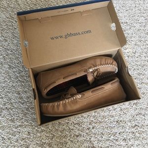 NEW G.H. Bass & Co. moccasins size 8