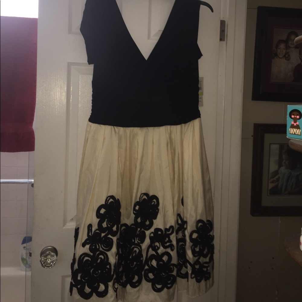 Beautiful dress. Nbw.