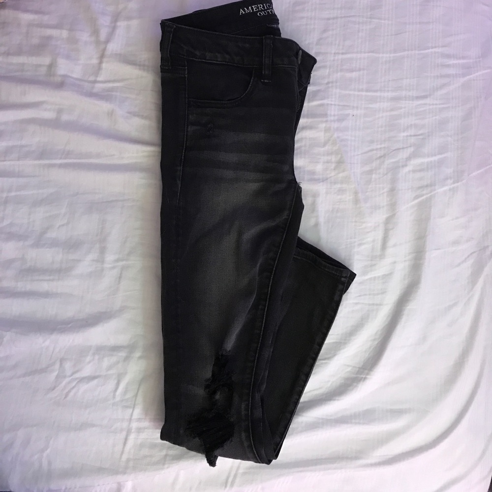 American Eagle Outfitters Ripped Jeans