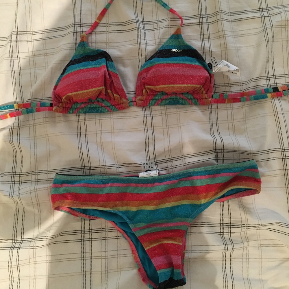 Roxy bathing suit set
