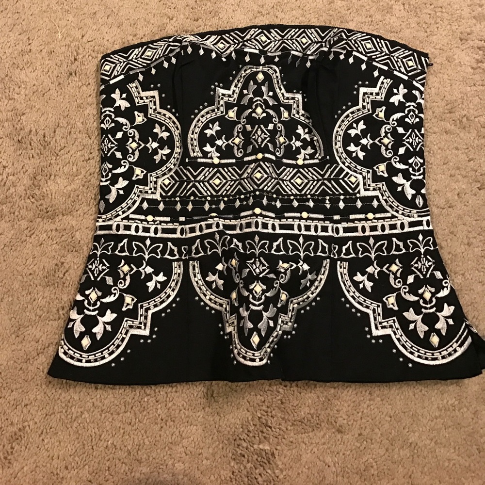 Black and white bustier/corset top