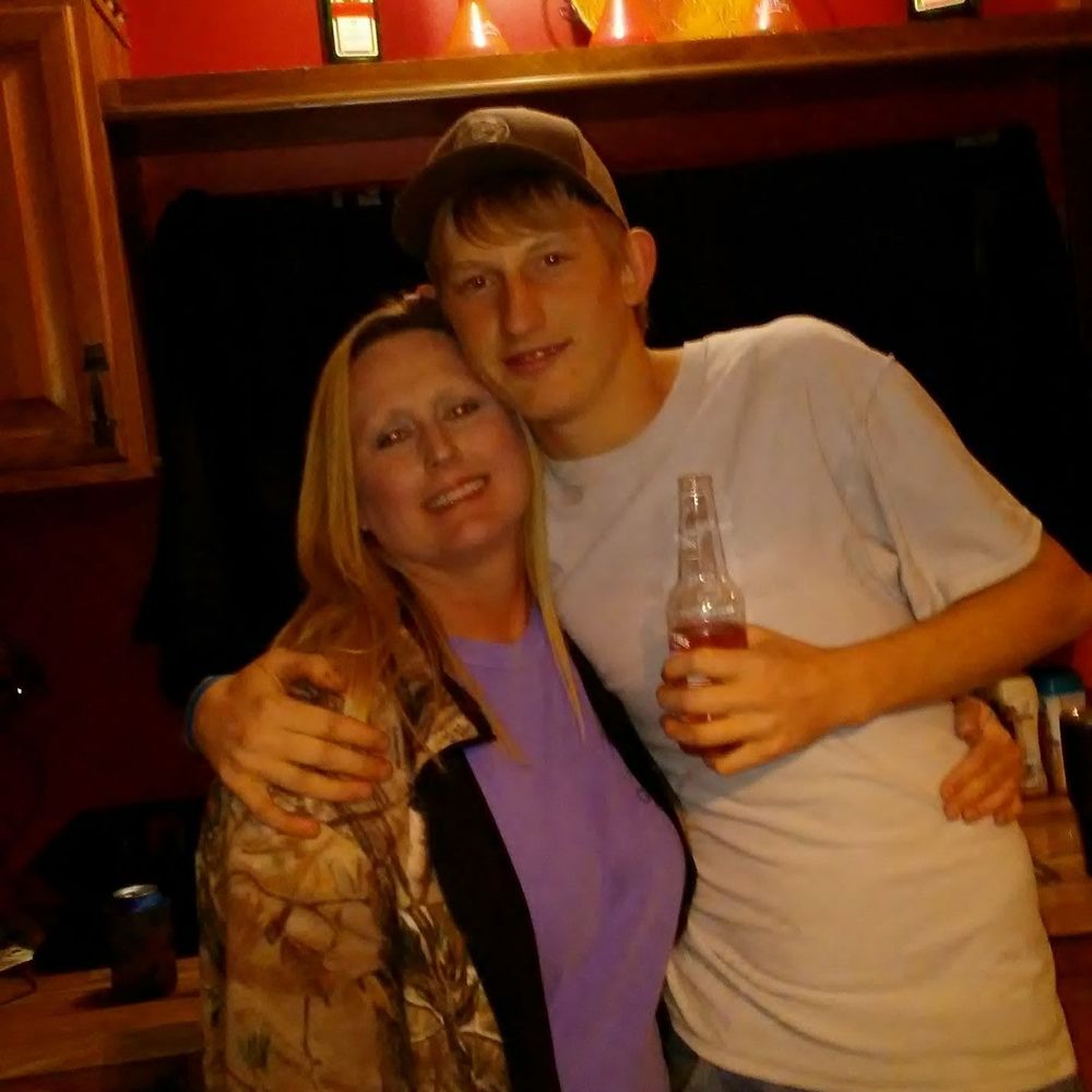 Meet your Posher, Dina