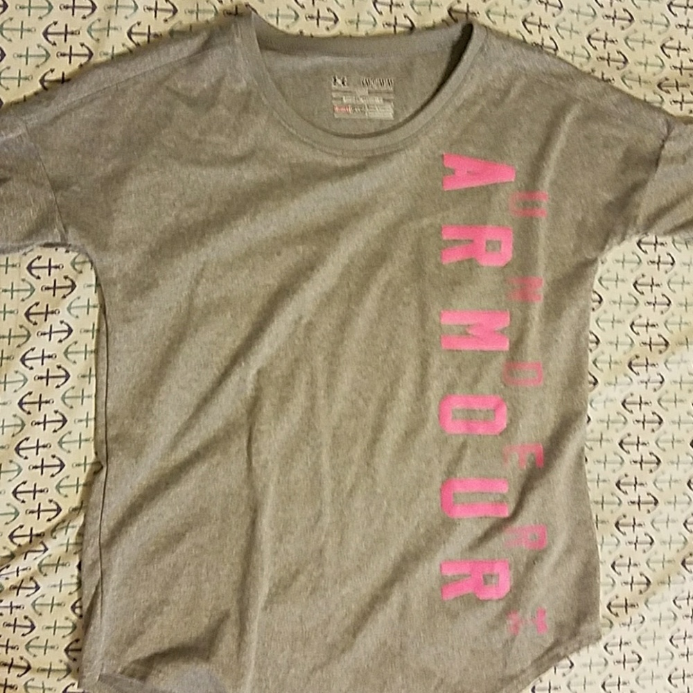 Under Armour t-shirt