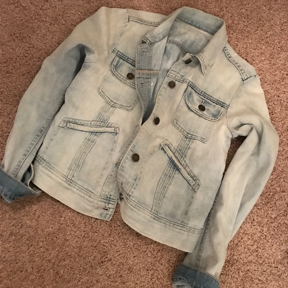 GAP Jean Jacket - Picture 2 of 4