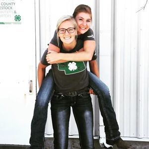 Meet your Posher, Taylor