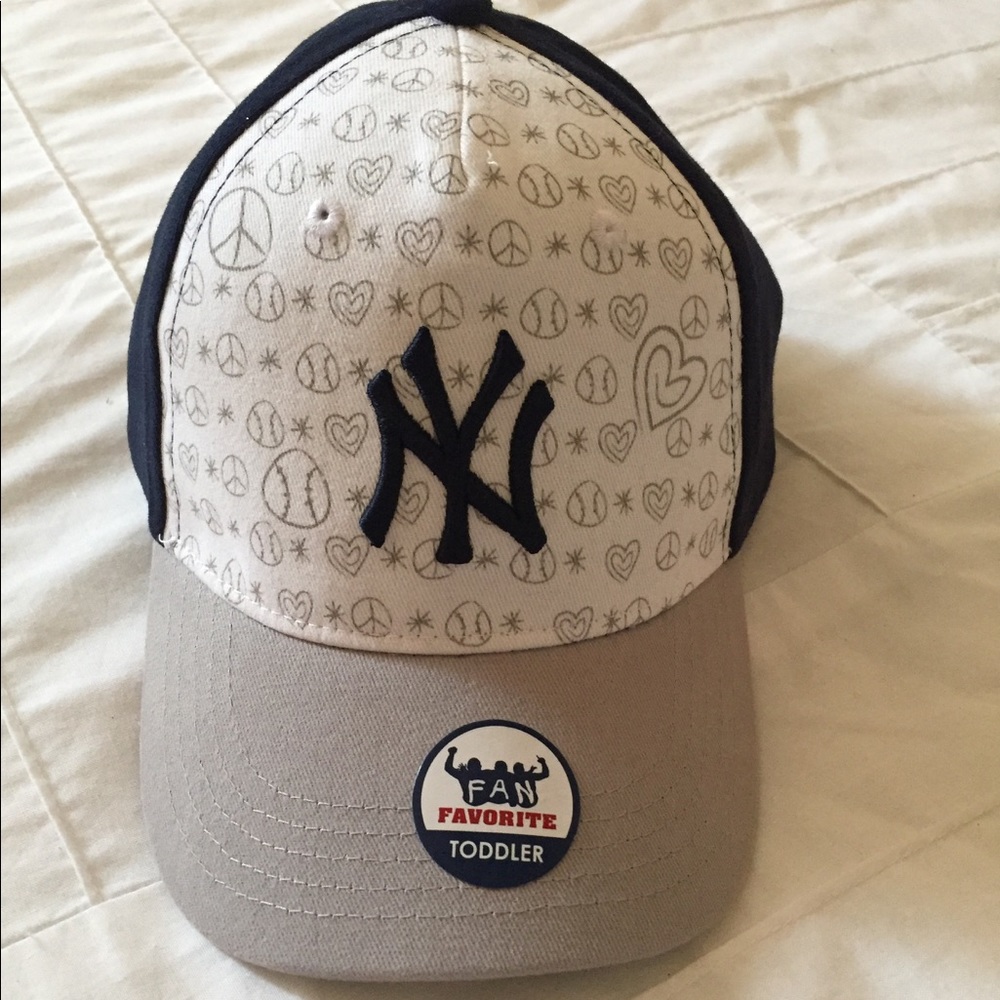 Brand NWT Toddler NY Yankees Baseball Cap!