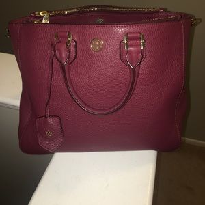 Robinson Pebbled Tory Burch Tote
