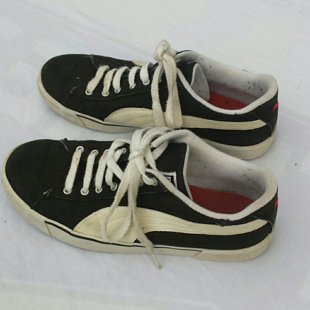 Puma Canvas Sneakers
