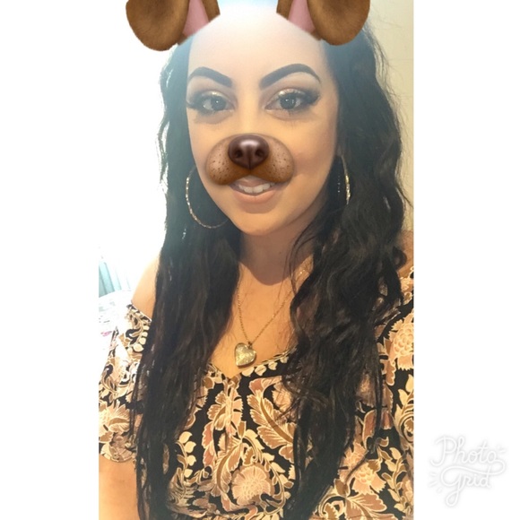 Meet your Posher, Jessica - Picture 1 of 1