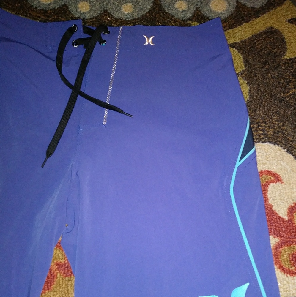 Hurley phantom board shorts - Picture 3 of 4