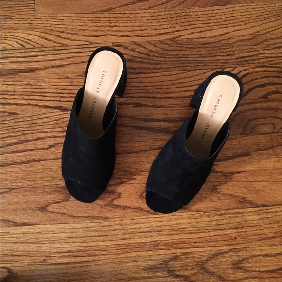 Chinese Laundry block heels - Picture 2 of 3