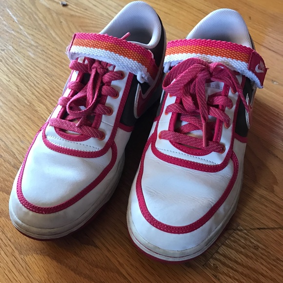 nike dunks for youth