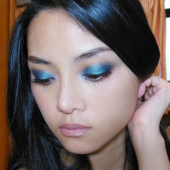 MAC "Tilt" Eyeshadow- Open to Trade! - Picture 5 of 7