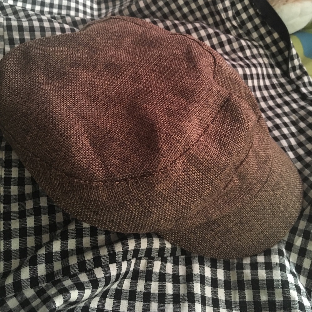 Super cute brown beret cap!