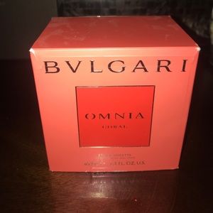 Bvlgari Omnia coral perfume.