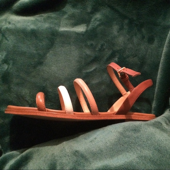 Sandals - Picture 2 of 5