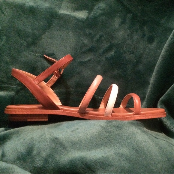 Sandals - Picture 3 of 5