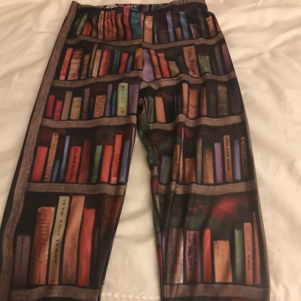 Book leggings