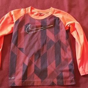 Boys nike shirt dri-fit