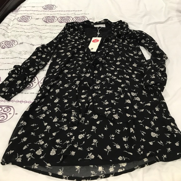 NWT Wildfox 👗 - Picture 3 of 6