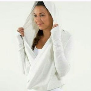 Lululemon pull over Wrap hoodie.