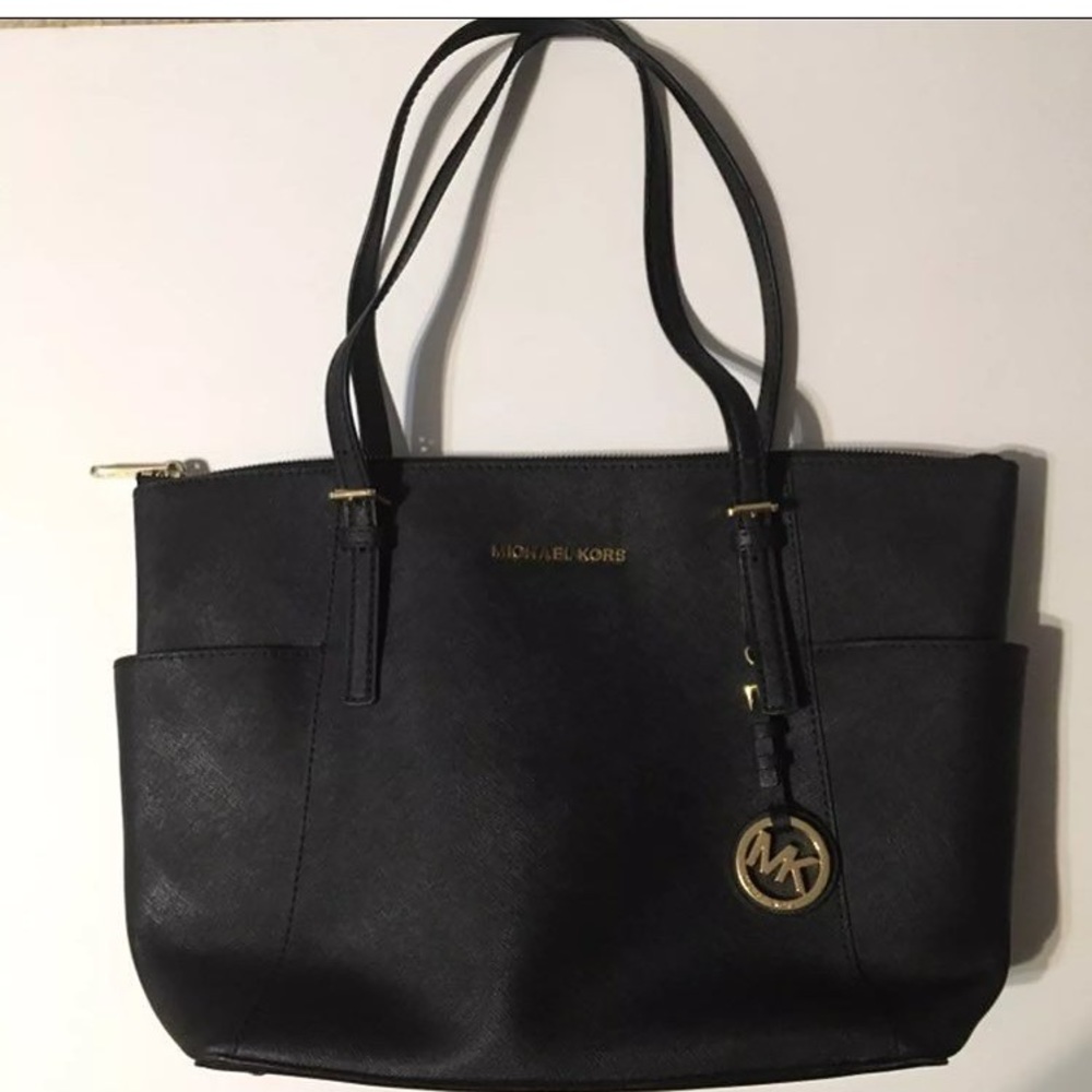 MK purse ❌ SOLD ❌