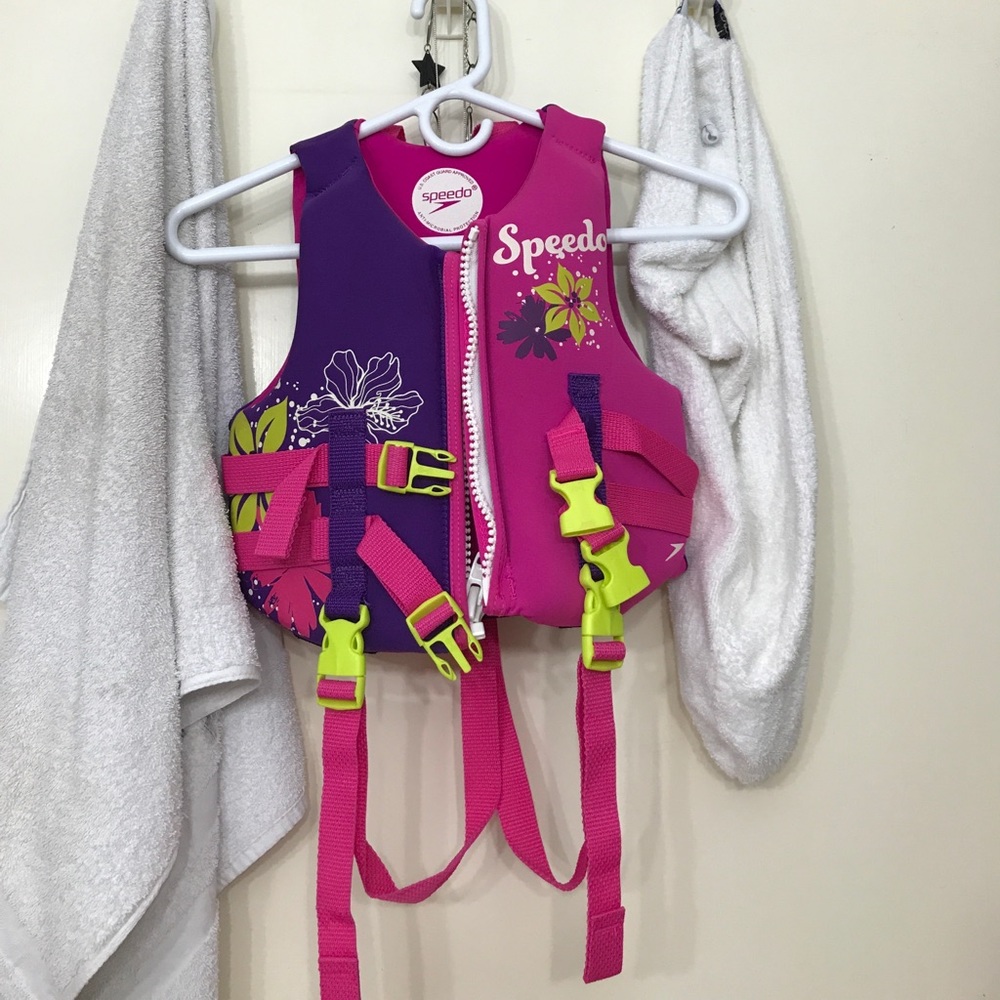 Child's life jacket