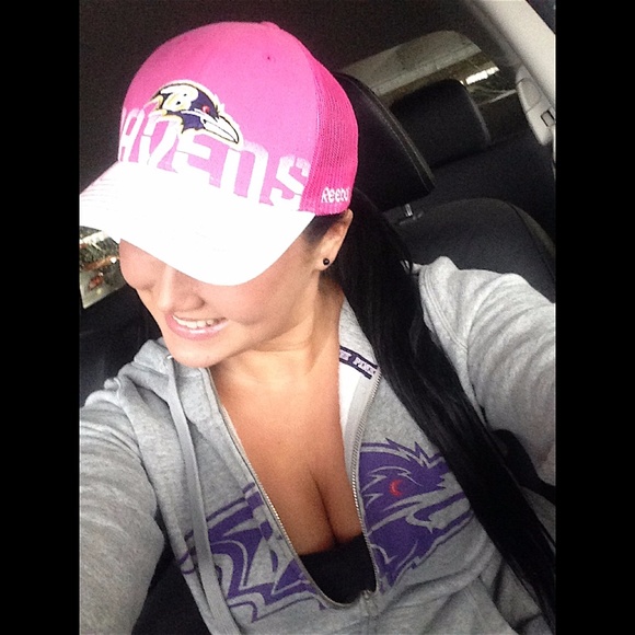 Meet your Posher, Hope - Picture 3 of 8