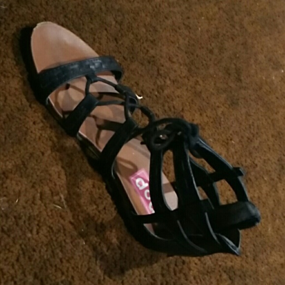 Shoes - Picture 1 of 1