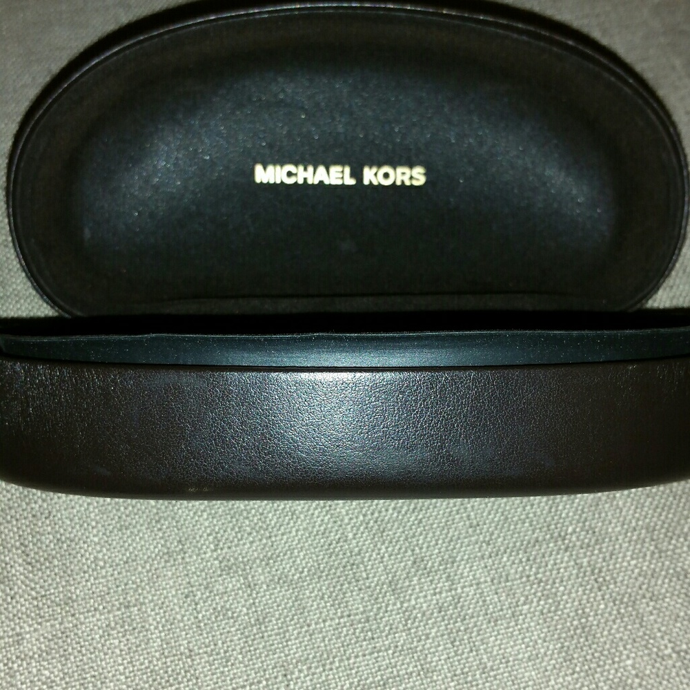 Authentic Michael Kors Sunglasses 🎆🎆🎆SOLD🎆🎆🎆 - Picture 6 of 6